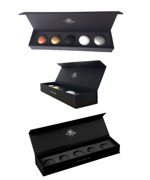 Coffret échantillon nuancier carton rigide avec calage mousse - présentoir échantillons de matière en showroom cuise et salle de bains - Packaging carton sur mesure