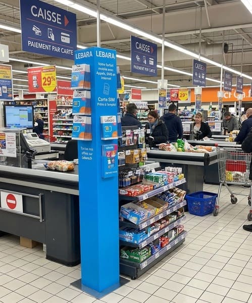 plv totem avec broches cartes sim grande distribution